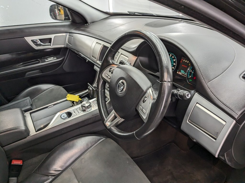 Used Jaguar XF 2013 for sale - 78068702: Photo 8