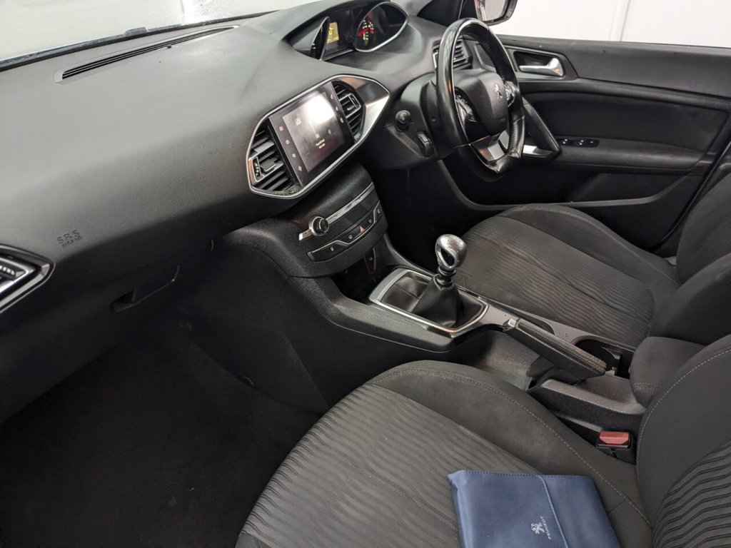 Used Peugeot 308 2016 for sale - 77507266: Photo 15