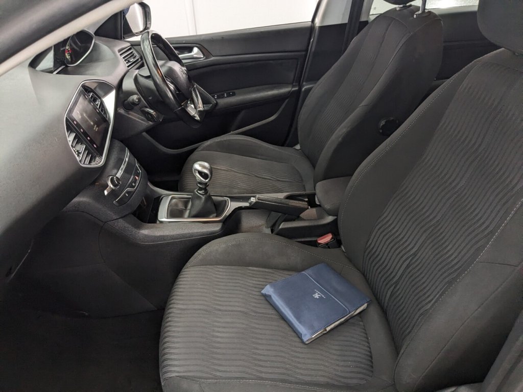 Used Peugeot 308 2016 for sale - 77507266: Photo 16