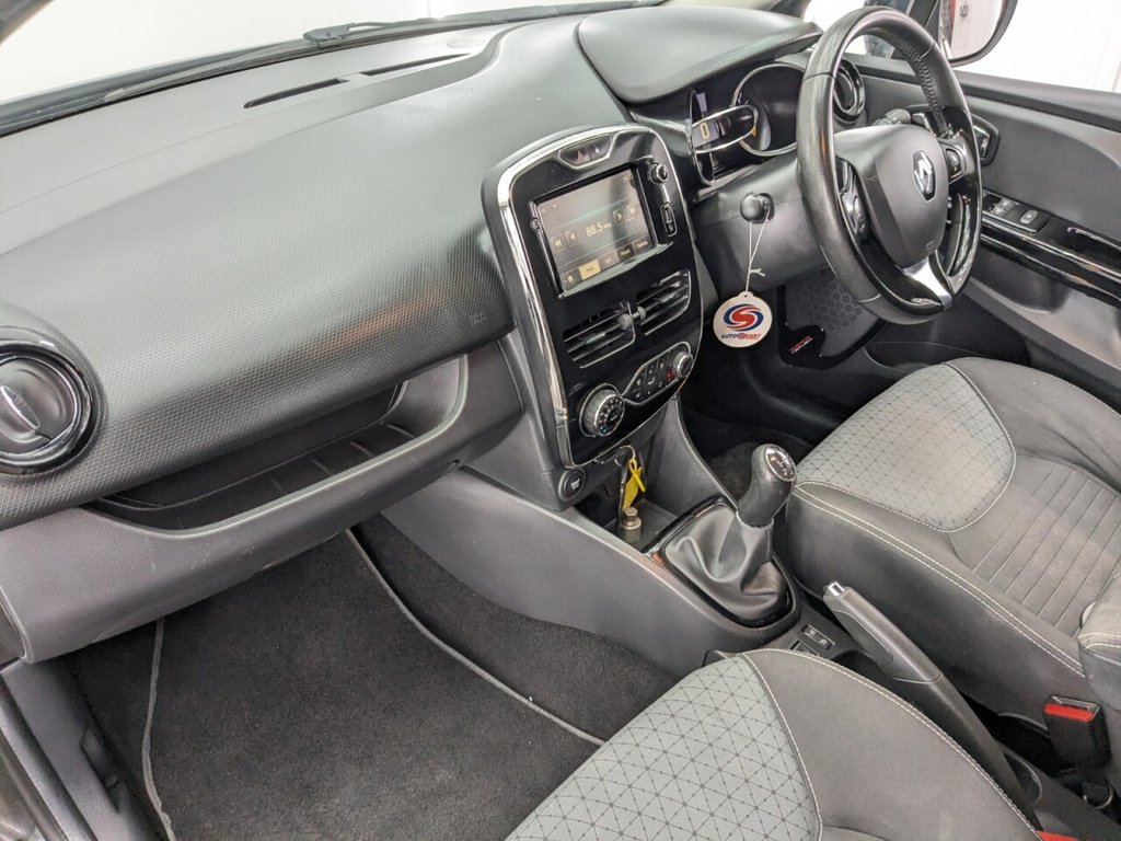 Used Renault Clio 2014 for sale - 77642156: Photo 16