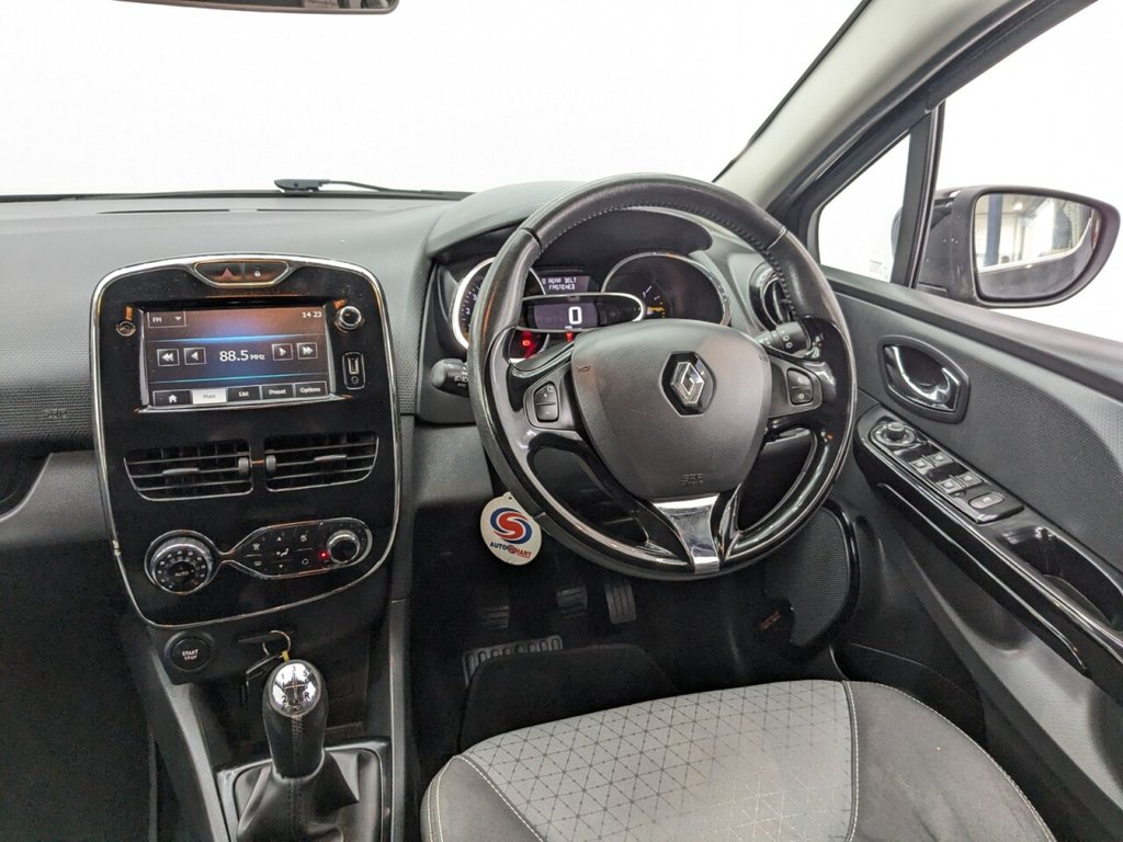 Used Renault Clio 2014 for sale - 77642156: Photo 22