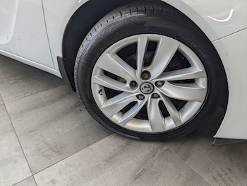 Used Vauxhall Insignia 2014 for sale - 78181450: Photo