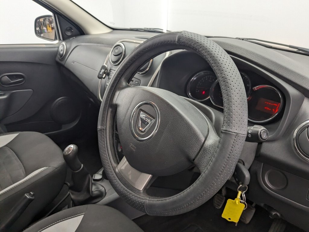 Used Dacia Sandero Stepway 2015 for sale - 78096130: Photo 14