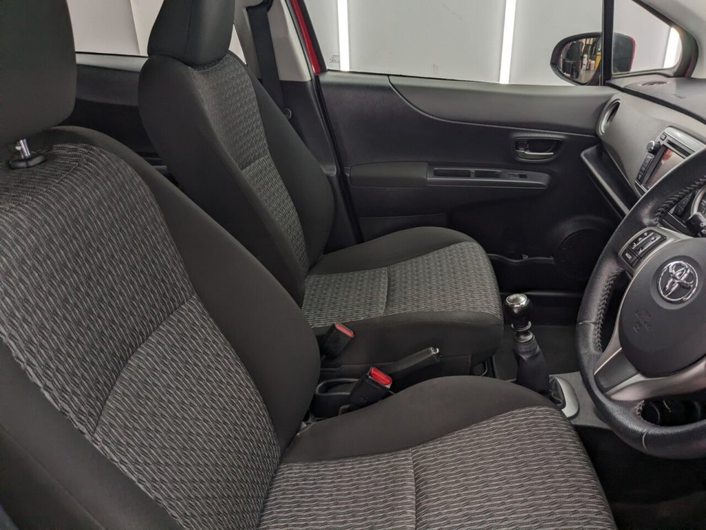 Used Toyota Yaris 2013 for sale - 77199809: Photo 10