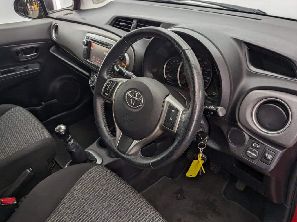 Used Toyota Yaris 2013 for sale - 77199809: Photo 12