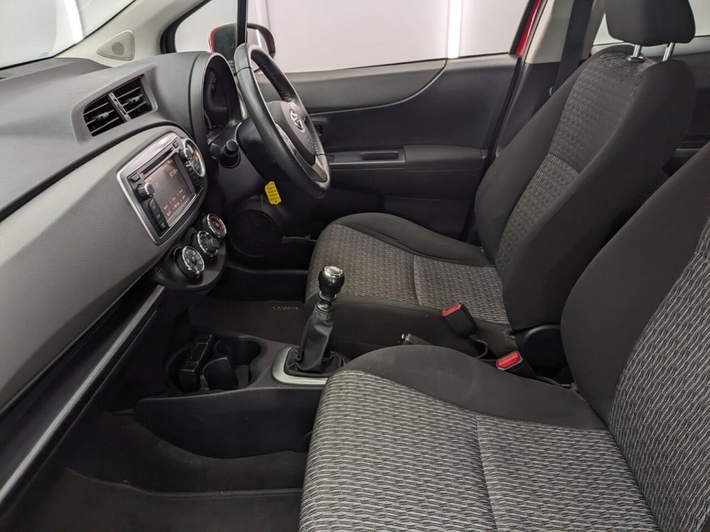 Used Toyota Yaris 2013 for sale - 77199809: Photo 15