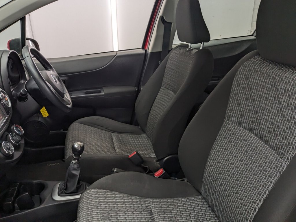 Used Toyota Yaris 2013 for sale - 77199809: Photo 16