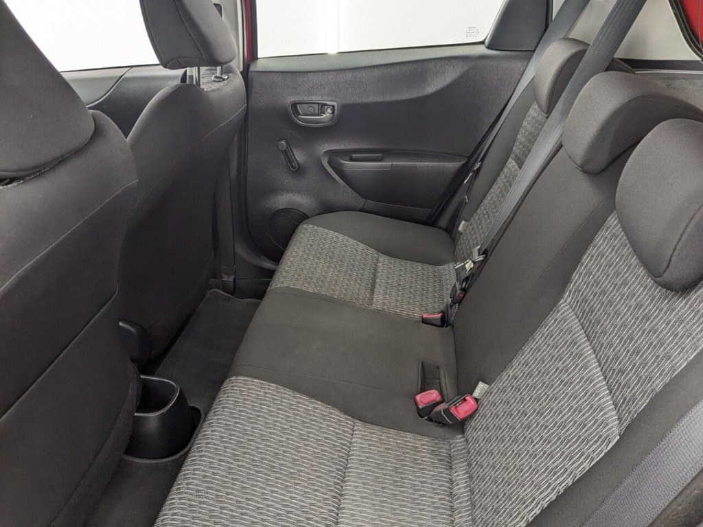 Used Toyota Yaris 2013 for sale - 77199809: Photo 17