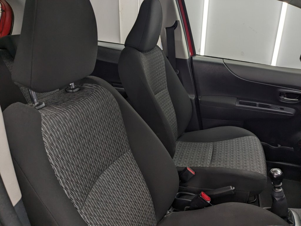 Used Toyota Yaris 2013 for sale - 77199809: Photo 9