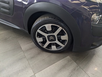 Used Citroen C4 Cactus 2017 for sale - 79358234: Photo