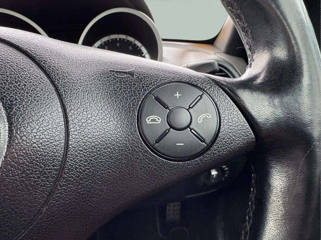 Used Mercedes-Benz SLK 2009 for sale - 77547357: Photo 32