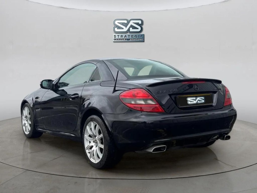 Used Mercedes-Benz SLK 2009 for sale - 77547357: Photo 5