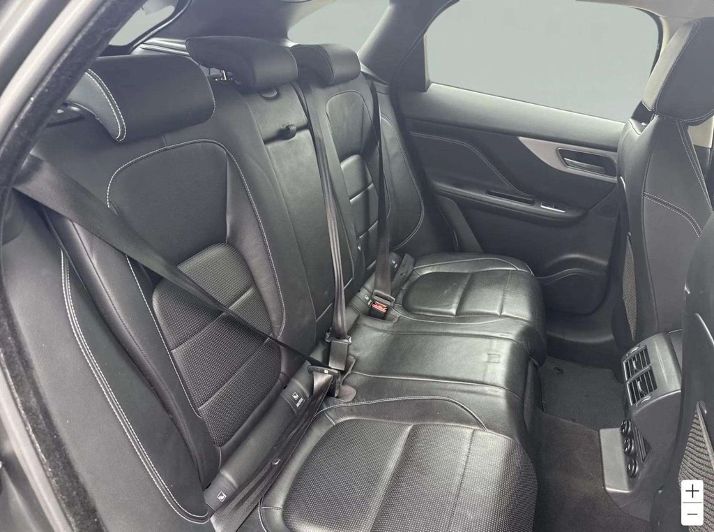 Used Jaguar F-Pace 2016 for sale - 76323693: Photo 11