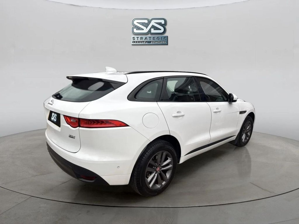Used Jaguar F-Pace 2016 for sale - 76323693: Photo 4