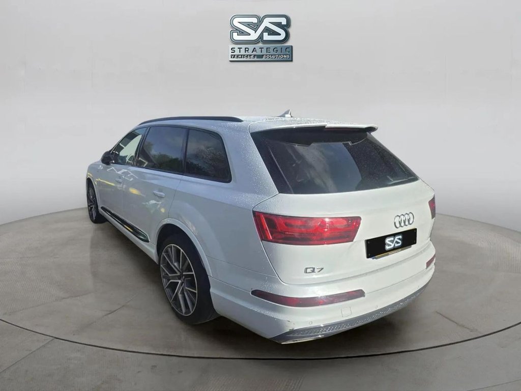Used Audi Q7 2017 for sale - 77771044: Photo 2