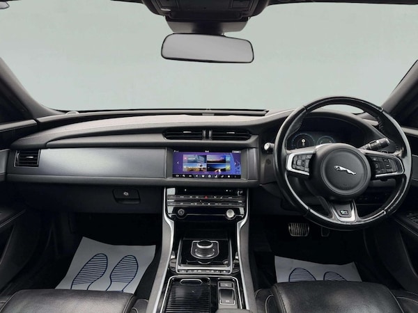 Used Jaguar XF 2017 for sale - 76267307: Photo 13