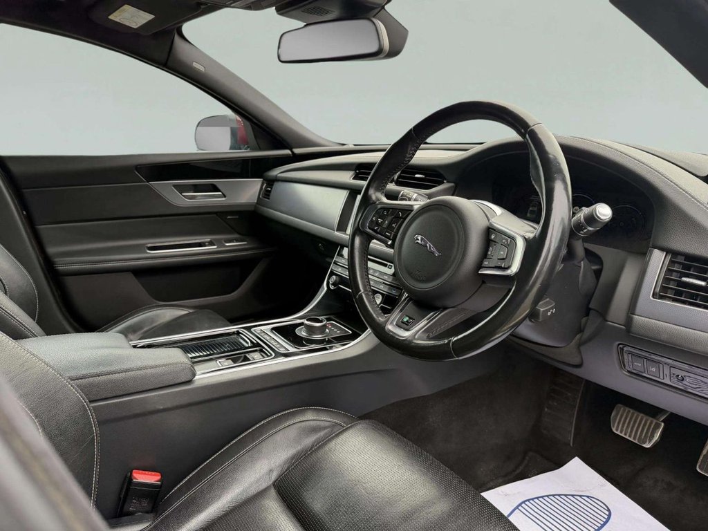 Used Jaguar XF 2017 for sale - 76267307: Photo 18