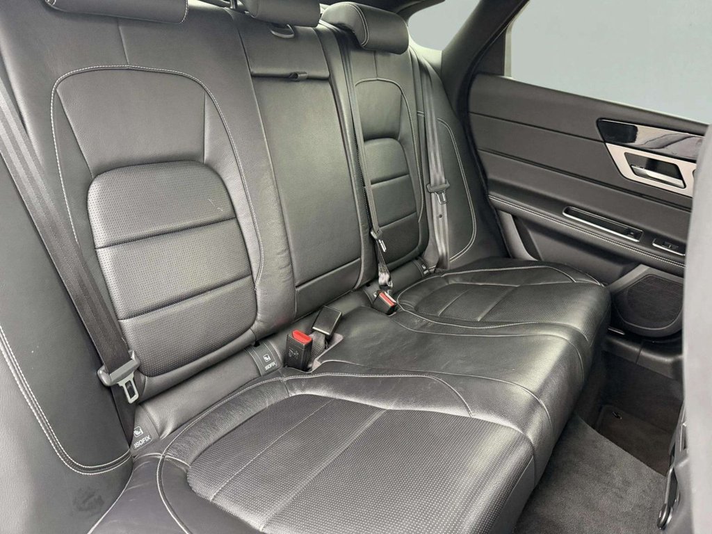 Used Jaguar XF 2017 for sale - 76267307: Photo 24