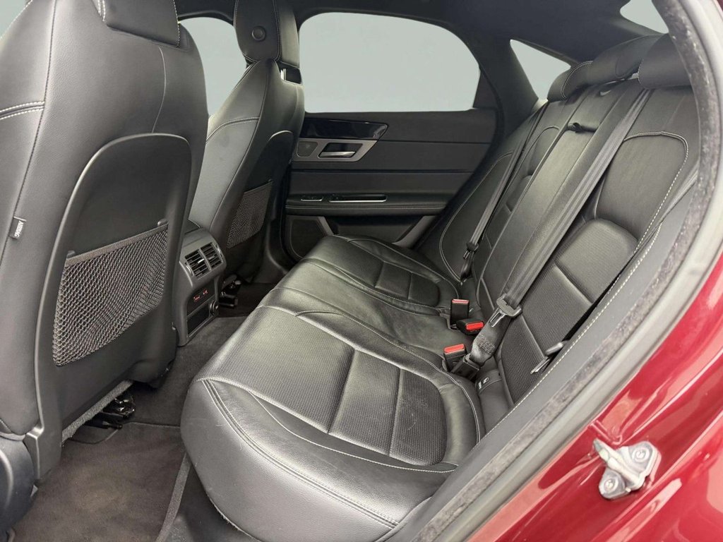 Used Jaguar XF 2017 for sale - 76267307: Photo 28