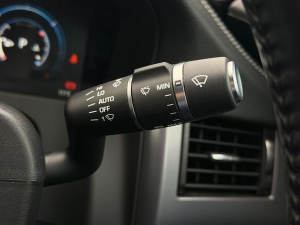 Used Jaguar XF 2017 for sale - 76267307: Photo 38