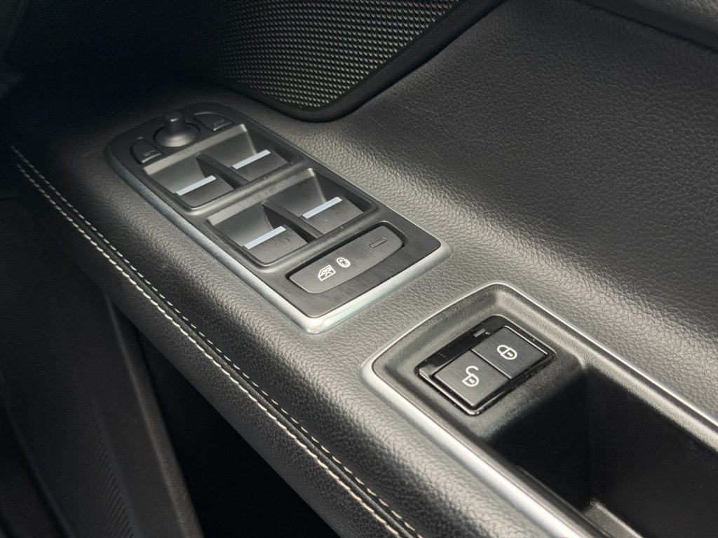 Used Jaguar XF 2017 for sale - 76267307: Photo 39