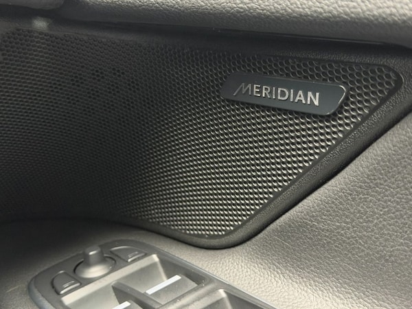 Used Jaguar XF 2017 for sale - 76267307: Photo 40