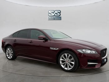 Used Jaguar XF 2017 for sale - 76267307: Photo 4