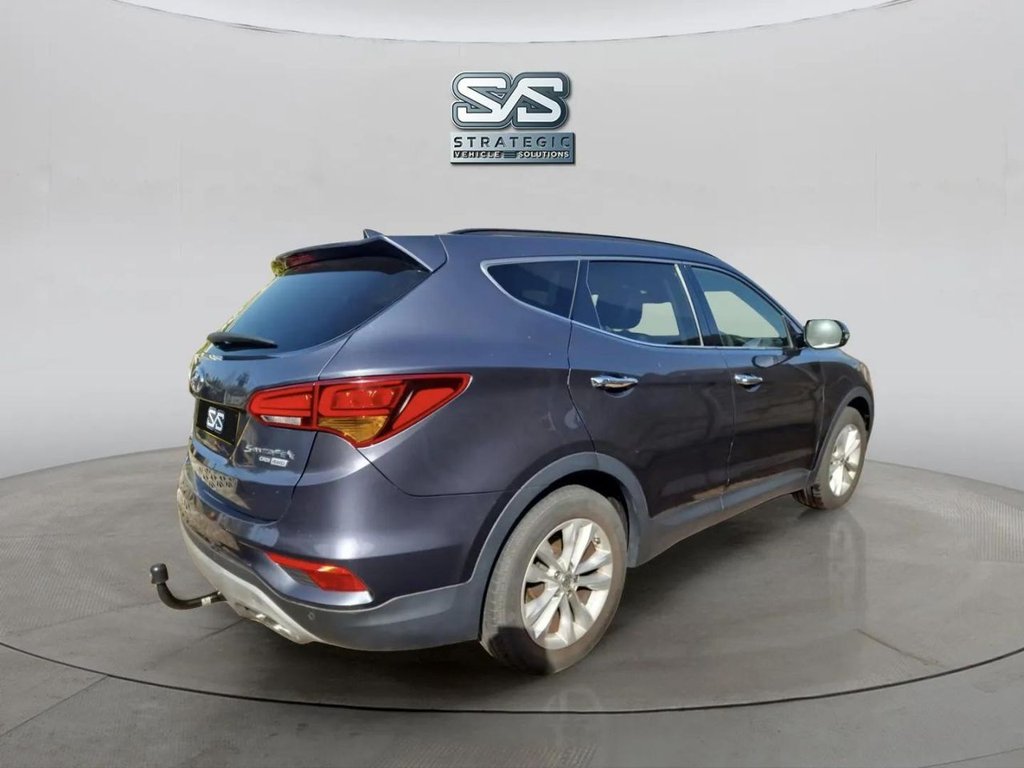 Used Hyundai Santa Fe 2018 for sale - 78069199: Photo 5