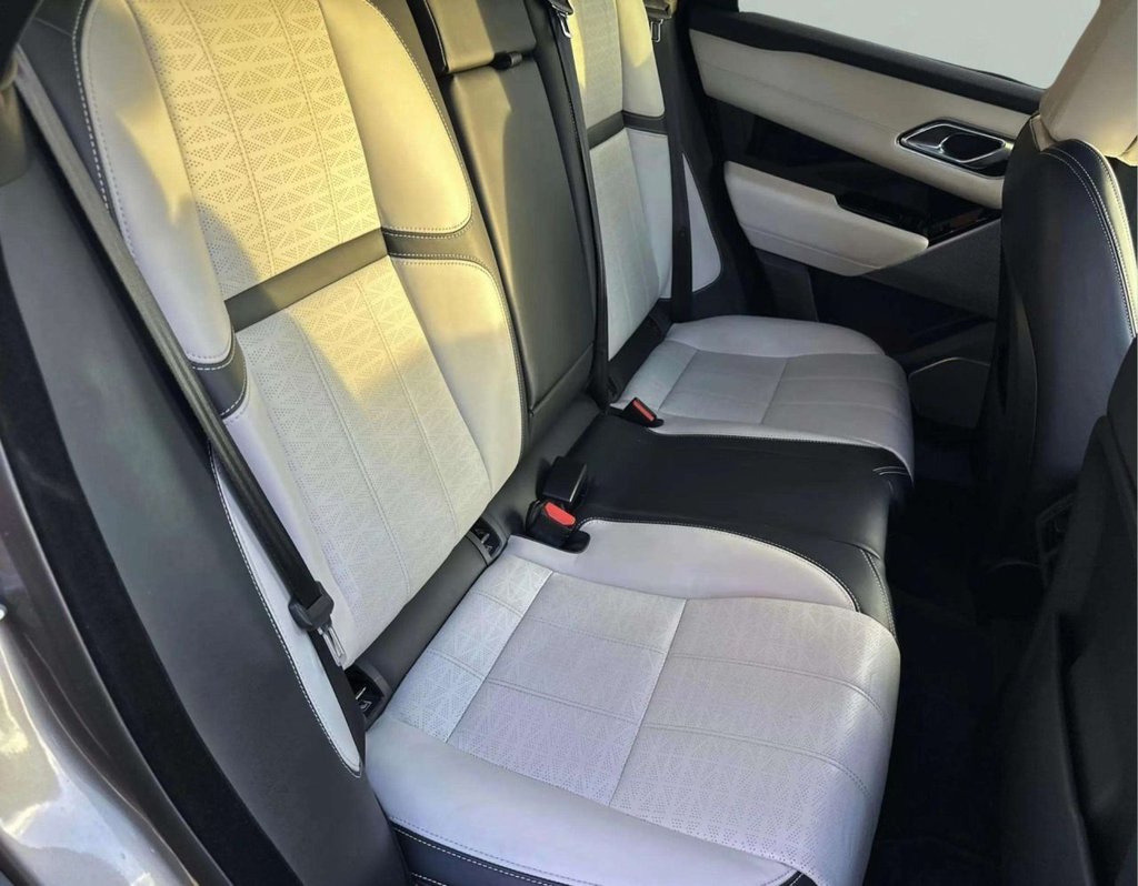 Used Land Rover Range Rover Velar 2017 for sale - 76396439: Photo 4