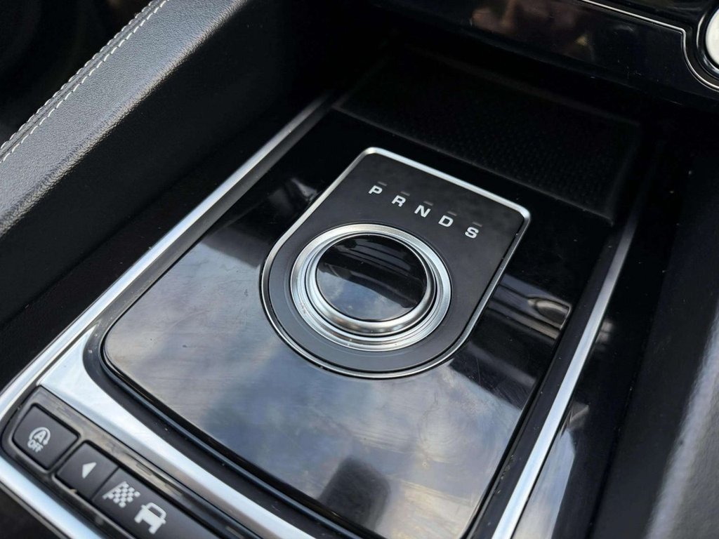 Used Jaguar F-Pace 2018 for sale - 76717221: Photo 40