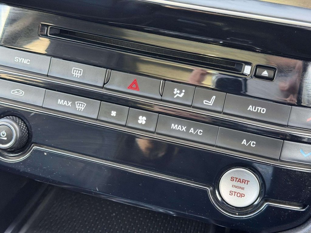 Used Jaguar F-Pace 2018 for sale - 76717221: Photo 42