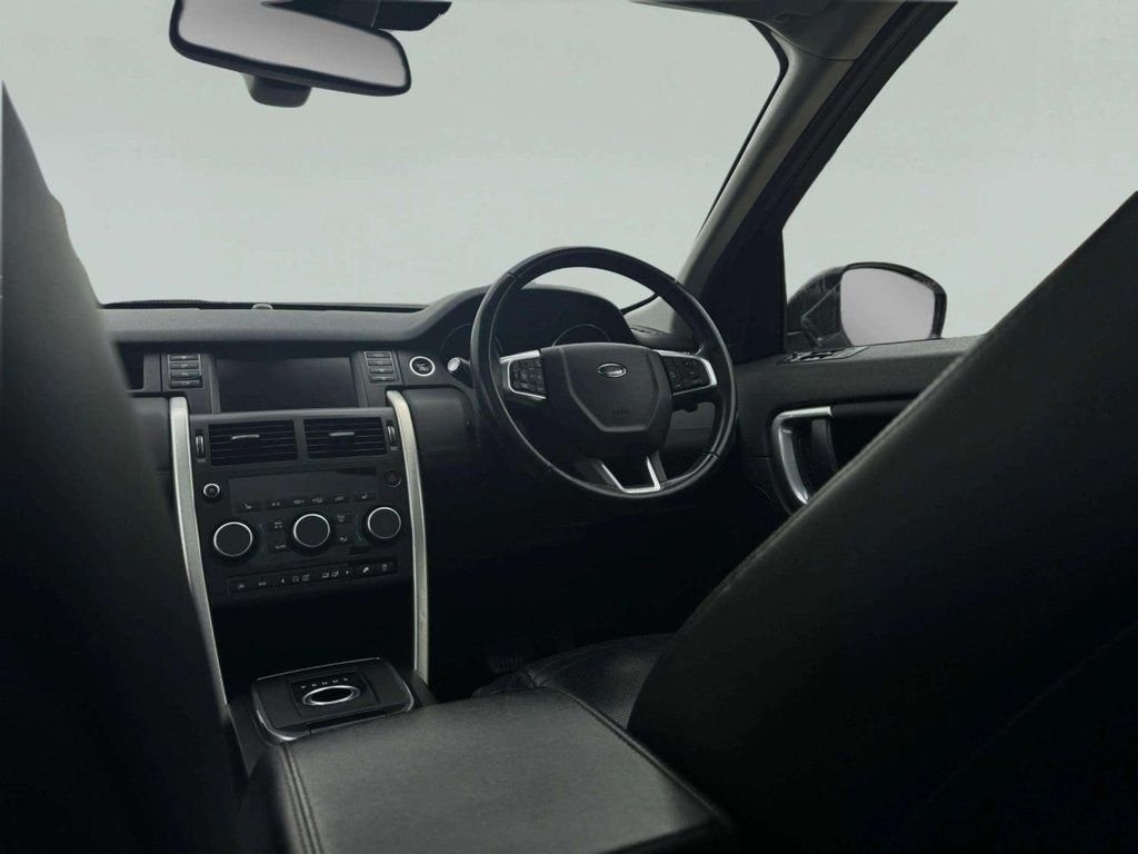 Used Land Rover Discovery Sport 2015 for sale - 76173382: Photo 16