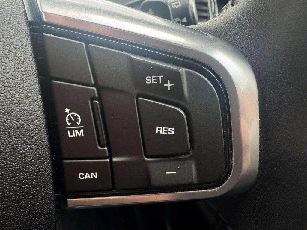 Used Land Rover Discovery Sport 2015 for sale - 76173382: Photo 43