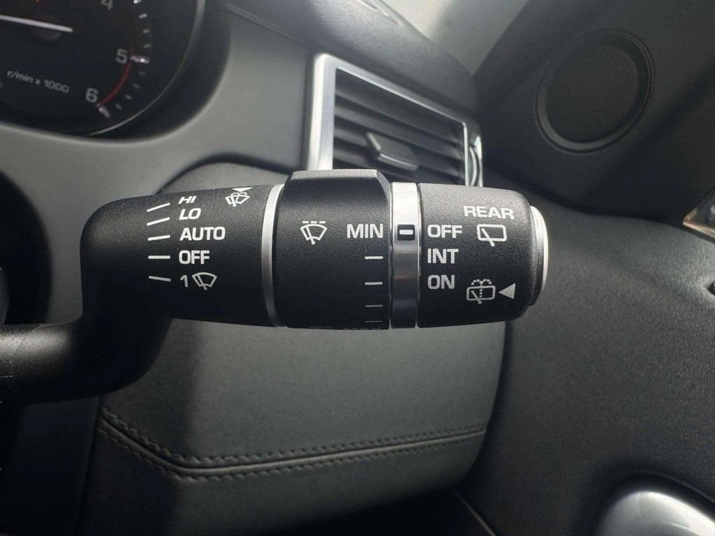 Used Land Rover Discovery Sport 2015 for sale - 76173382: Photo 45