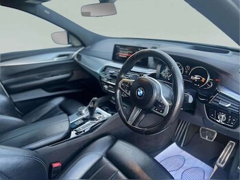Used BMW 6 Series 2018 for sale - 77080275: Photo