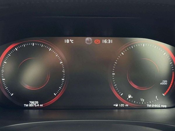 Used Volvo S90 2018 for sale - 75654398: Photo 38