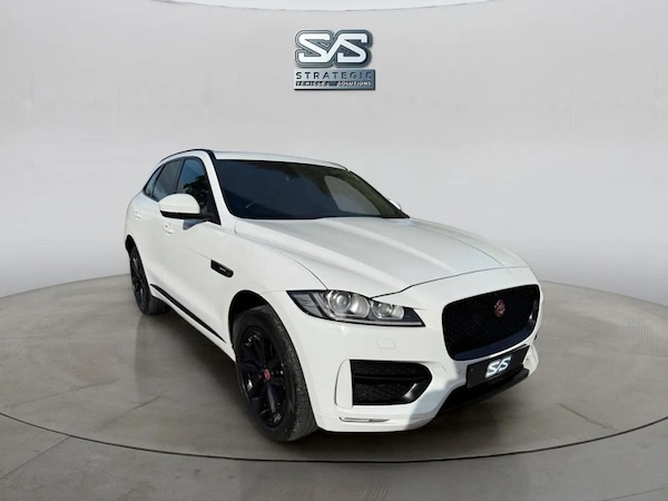 Used Jaguar F-Pace 2016 for sale - 76235689: Photo 5