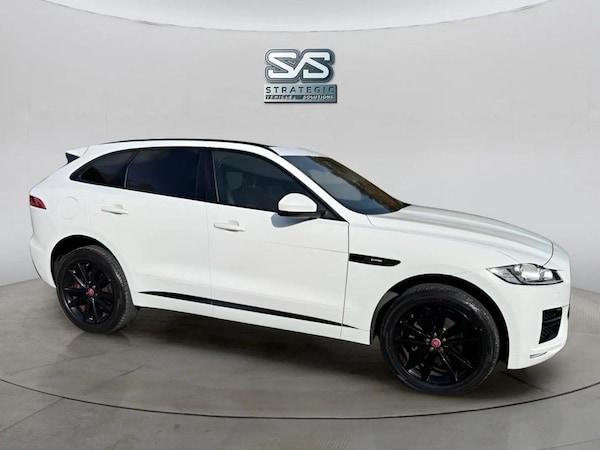 Used Jaguar F-Pace 2016 for sale - 76235689: Photo 6