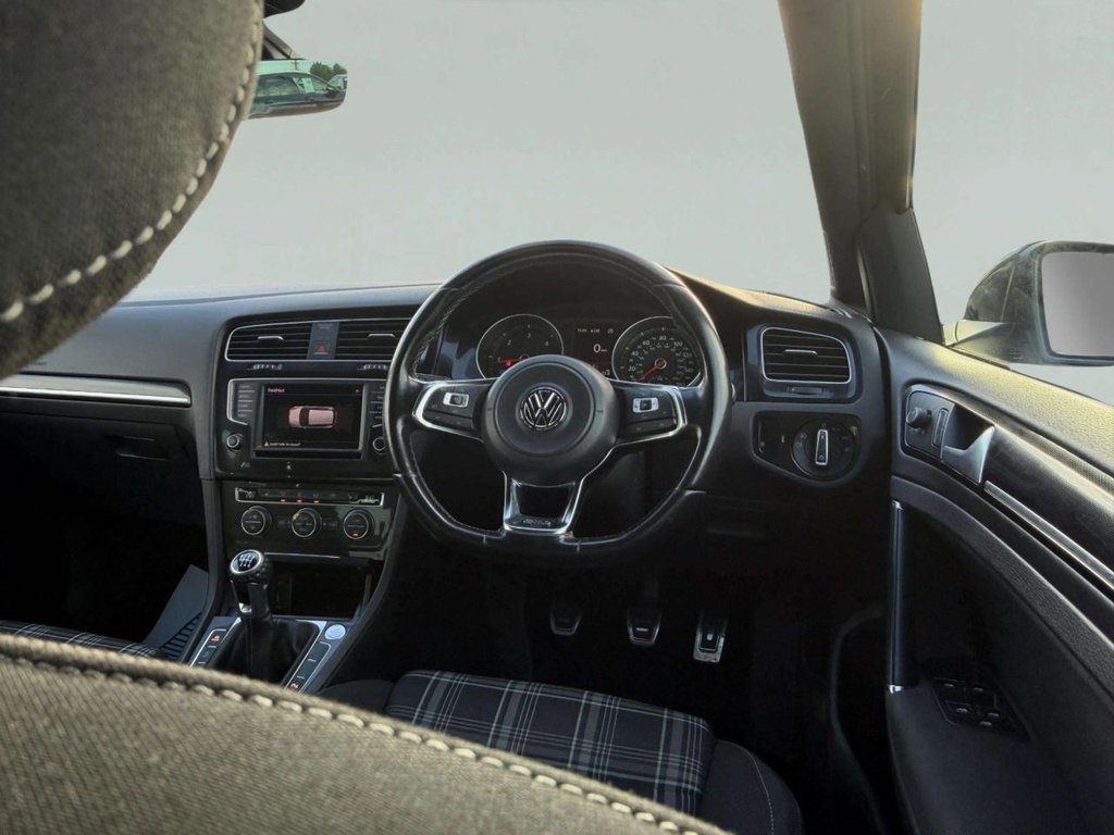 Used Volkswagen Golf 2017 for sale - 76469556: Photo 12