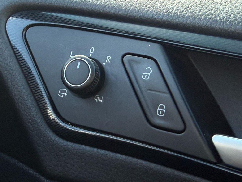 Used Volkswagen Golf 2017 for sale - 76469556: Photo 32