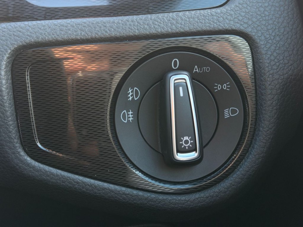 Used Volkswagen Golf 2017 for sale - 76469556: Photo 33