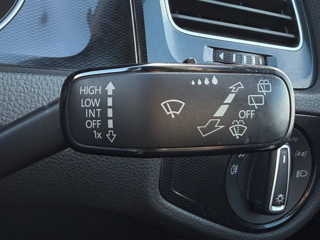 Used Volkswagen Golf 2017 for sale - 76469556: Photo 36