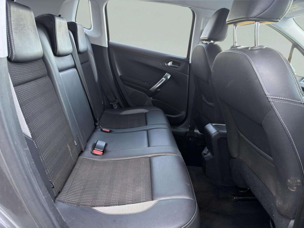 Used Peugeot 2008 2016 for sale - 77667008: Photo 22