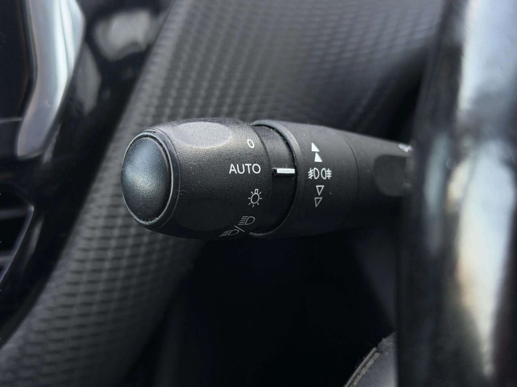 Used Peugeot 2008 2016 for sale - 77667008: Photo 35