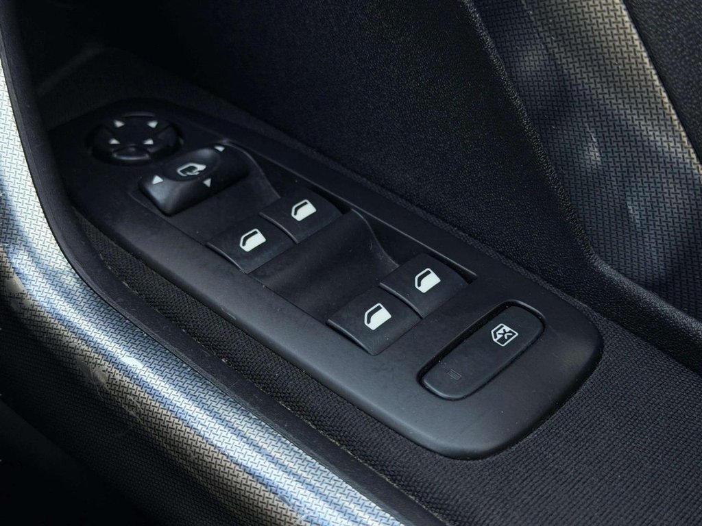 Used Peugeot 2008 2016 for sale - 77667008: Photo 37