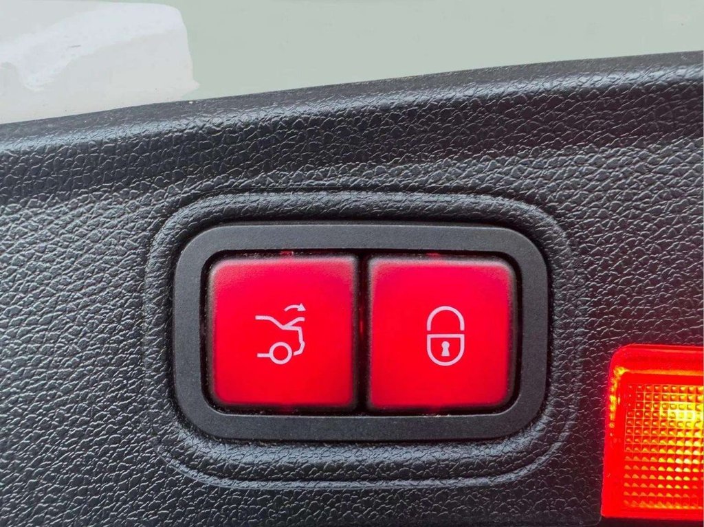 Used Mercedes-Benz C Class 2018 for sale - 77720410: Photo 40