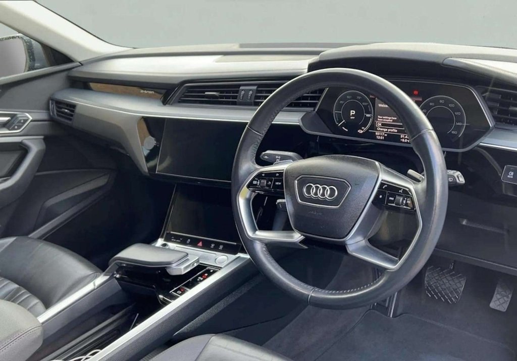 Used Audi e-tron 2019 for sale - 77936750: Photo 3