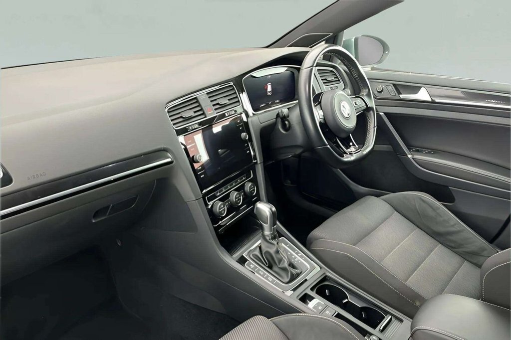 Used Volkswagen Golf 2018 for sale - 77905605: Photo 10