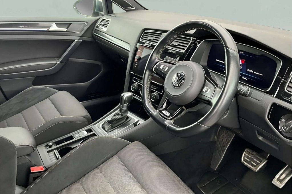 Used Volkswagen Golf 2018 for sale - 77905605: Photo 7