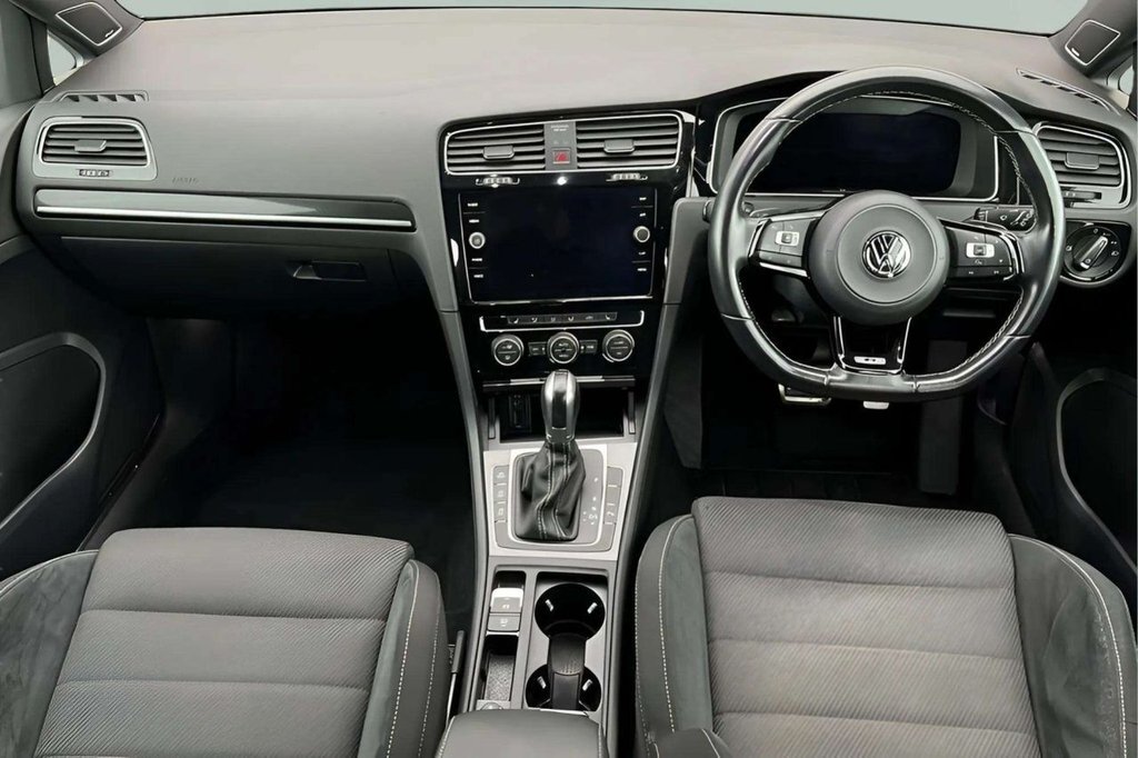 Used Volkswagen Golf 2018 for sale - 77905605: Photo 8